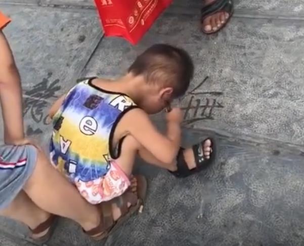 4岁萌娃穿尿不湿跳街舞