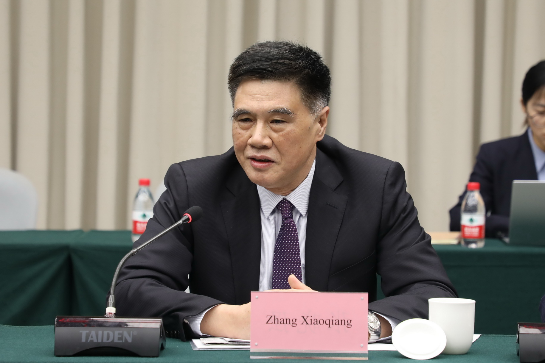 专家：中美可借二轨对话管控AI竞争
