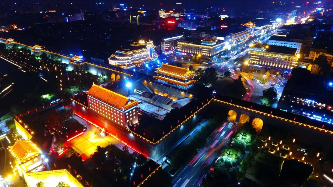 中国房地产报：楼市振奋之夜