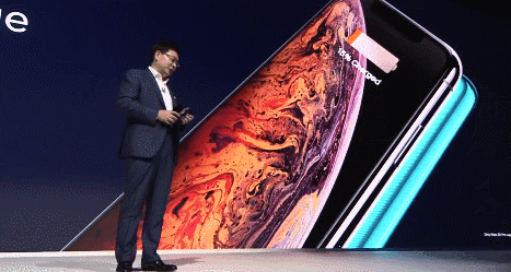Yu Chengdong first posted Mate70 dynamic photos
