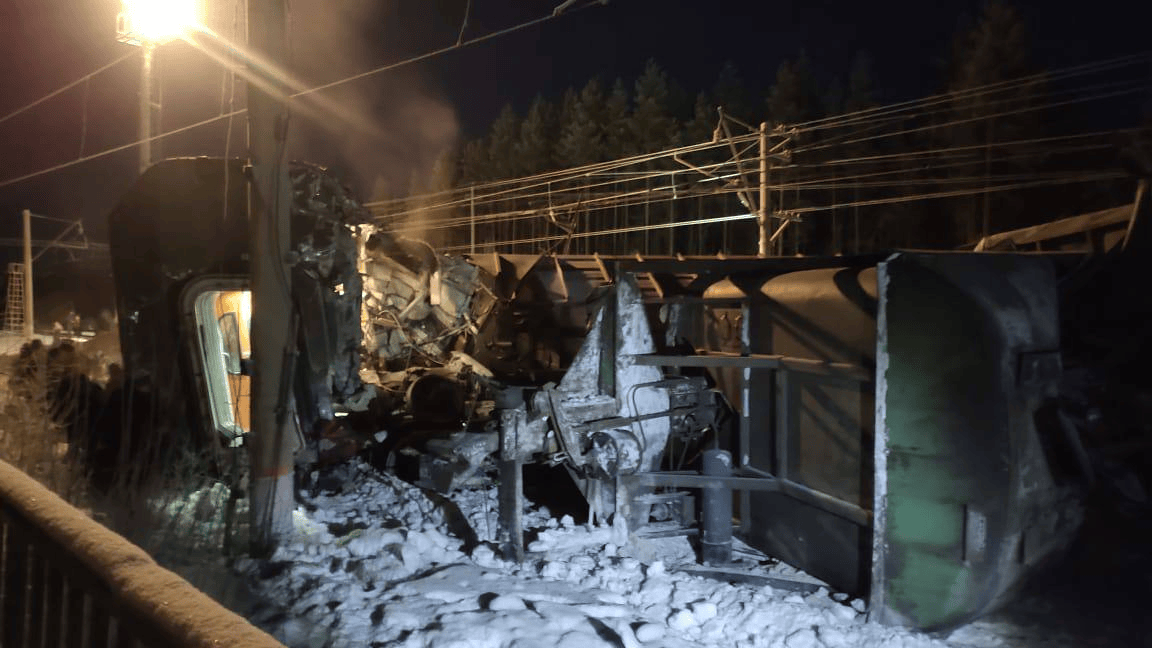 The number of casualties in the Russian train crash has risen to 27