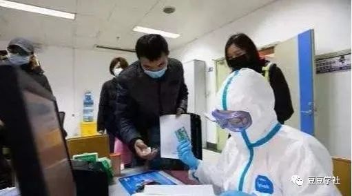 大学生未报备留校被驱赶？校方回应