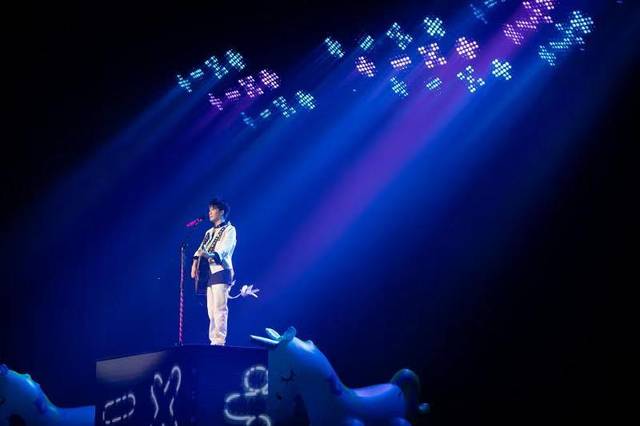 大张伟演唱会爆改漫展现场