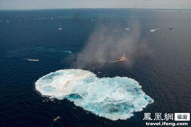 日本一海域海底冒出大量气泡