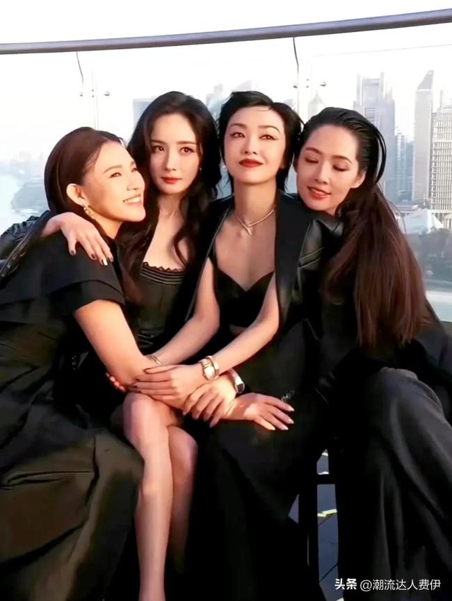 杨幂不愧是先天抽象圣体
