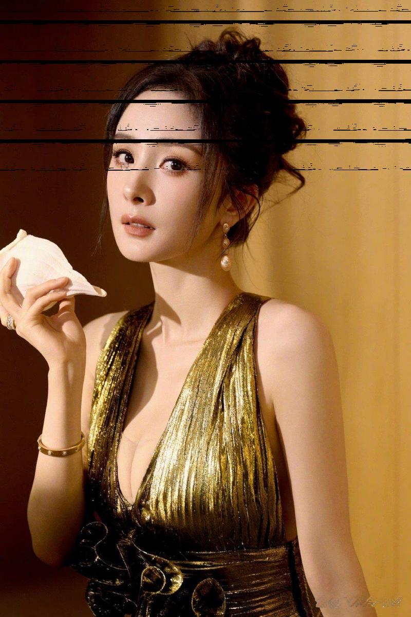 Yang Mi rose pink long nightgown