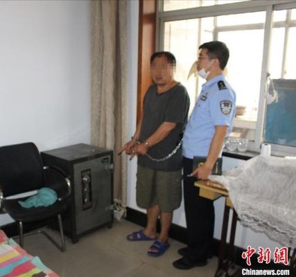 男子入室抢劫杀人潜逃33年后被抓