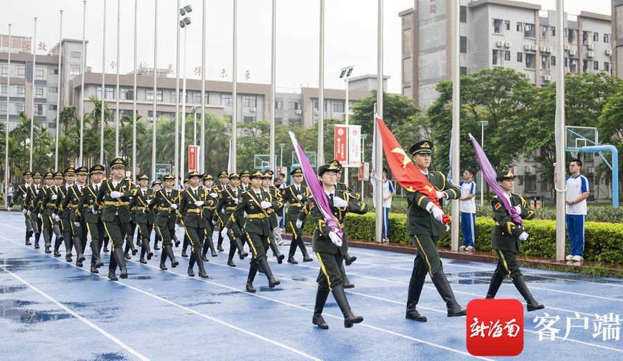 直击各大高校开学典礼