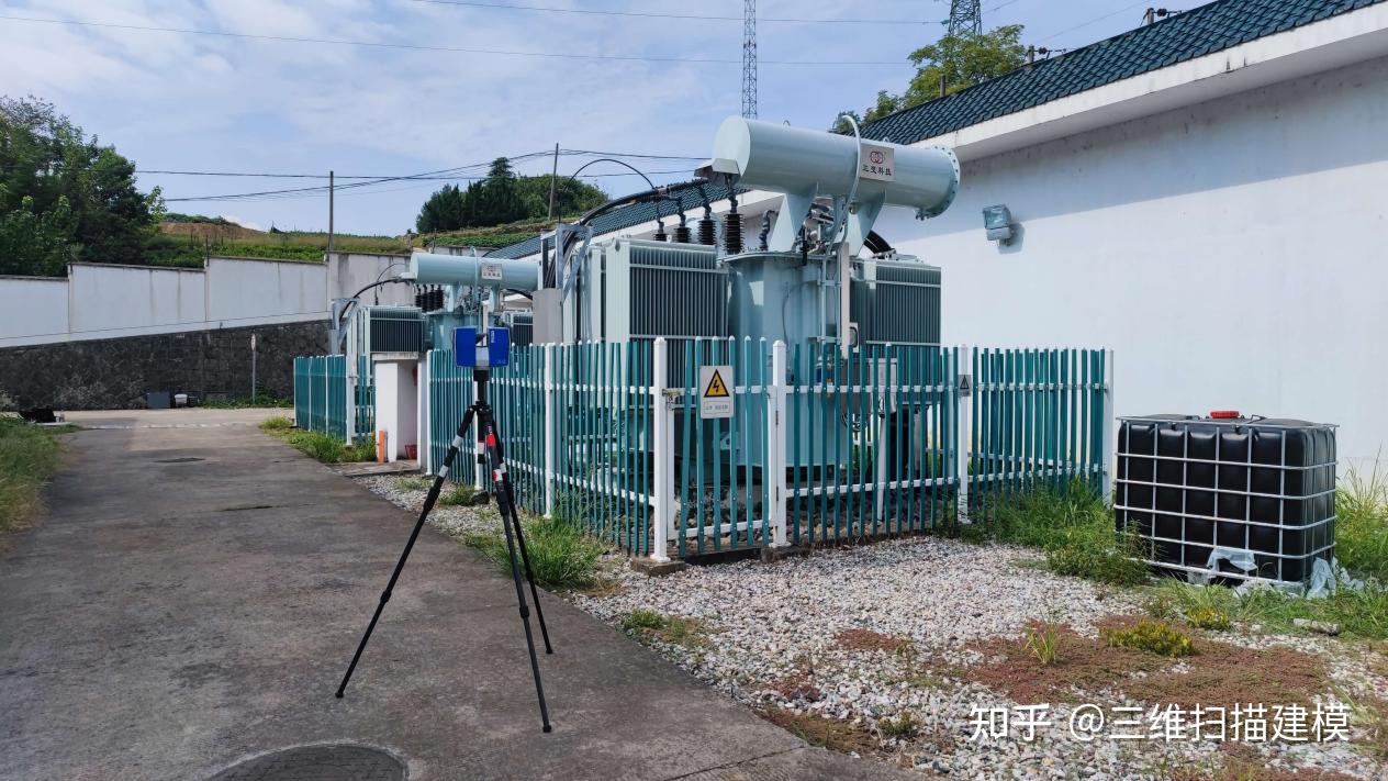 美媒炒作屋顶涂蓝防激光论