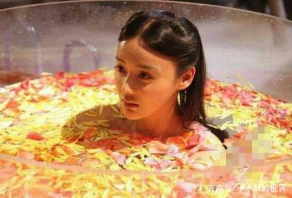 袁姗姗吴谨言沐浴镜头对比引热议