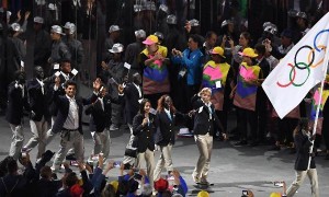 东道主法国代表团登场
