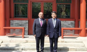 中乌外长就乌克兰危机交换意见