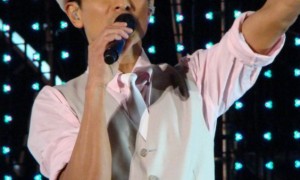 刘德华伴舞表情幸福不像演的