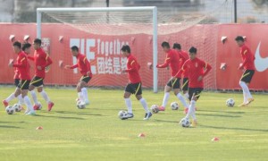 国足主帅致歉：力争小组第4目标不变