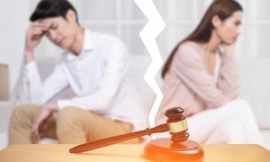 夫妻离婚都不要长女法院不准离