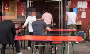 山西阴阳价刀削面馆店主承认收错钱