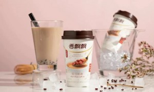 店主儿子向失语女子伸援手获赠饮品