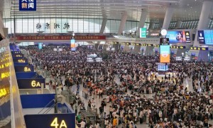 暑运以来全国铁路发送旅客8.72亿人次