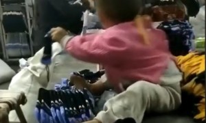 民警凭袜子帮萌娃找到家人