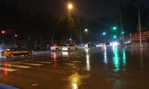 河北保定沧州暴雨 有医院被淹