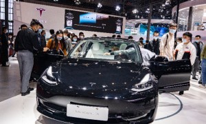 特斯拉市值一夜蒸发2326亿元