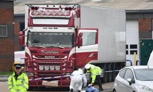 知情人称遇难8人非首次乘坐冷藏车