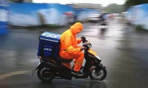 美团否认杭州多位外卖骑手被封号