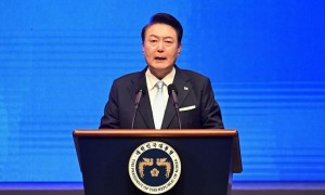 胡锡进韩国总统尹锡悦怂了