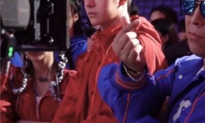 这群年轻人在电影院看奥运开幕