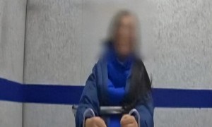 00后小伙约嫖60后大妈被抓