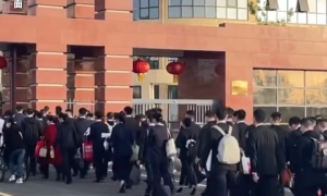 2025年国考开考，超340万人报名过审缩略图