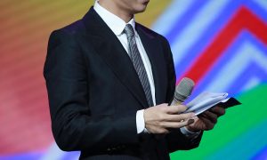 何炅宣布林志炫淘汰时红了眼眶缩略图