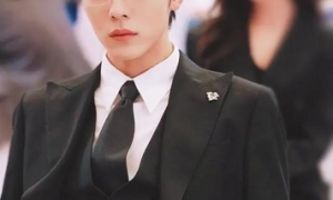 卡戎短剧男演员个人资料简介，出演的短剧有哪些缩略图